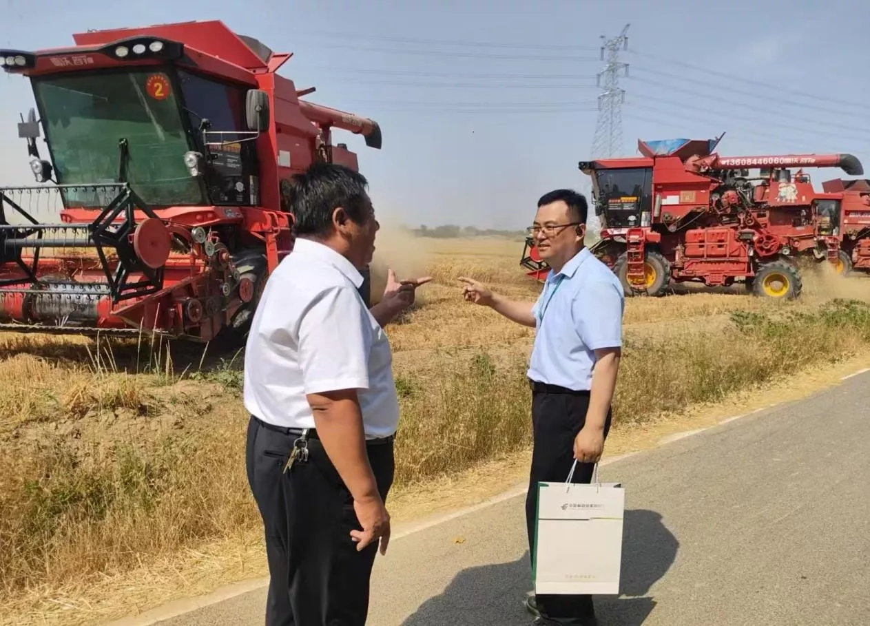 “三农”沃土的“邮储答卷” 邮储银行普惠型涉农贷款余额突破1万亿元