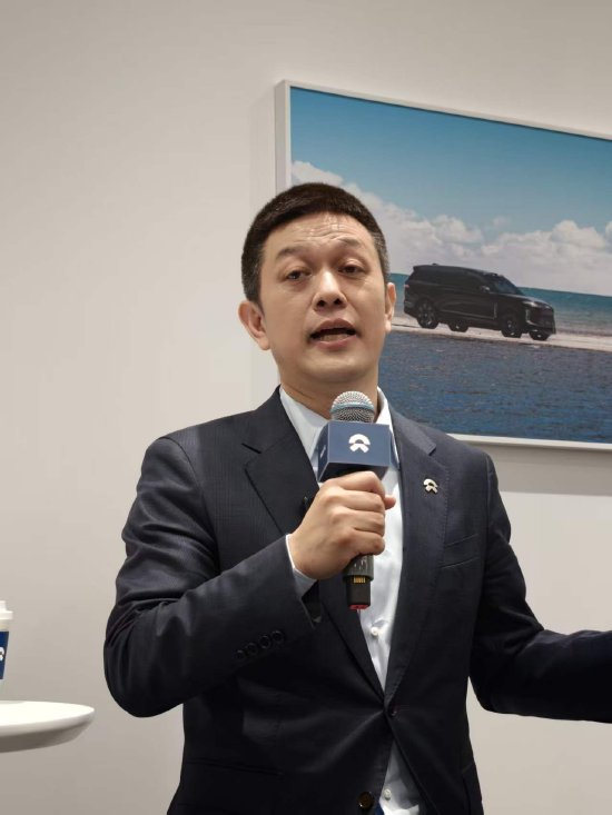 蔚来李斌：中国汽车品牌正进入长收敛期，希望蔚来还能活在舞台上