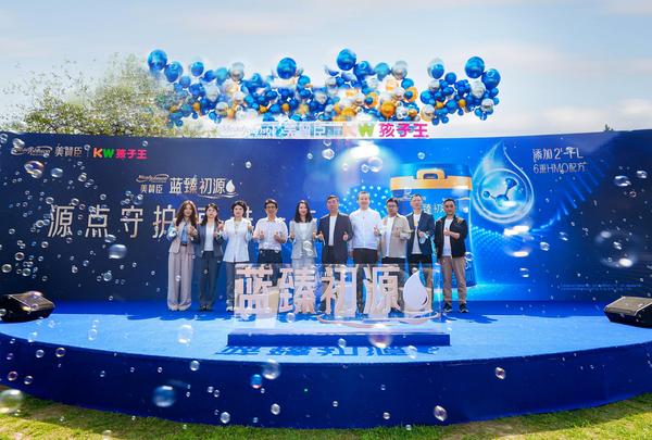 美赞臣蓝臻初源首款添加HMO配方重磅上市，以百年科研实力回应宝宝天生需求