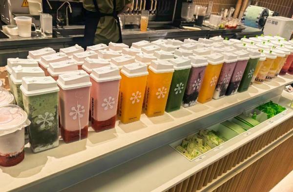 奈雪五一假期门店销量增长超700%，高圆圆同款“纤果茶”火出圈