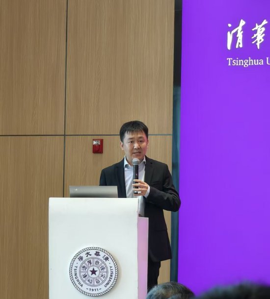 王小川：大模型开始在更多场景下超越资深医生，78.6%盲评认为Al回答优于医生