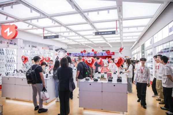 转转循环商店西南首店落地成都 西南首店重塑二手消费体验