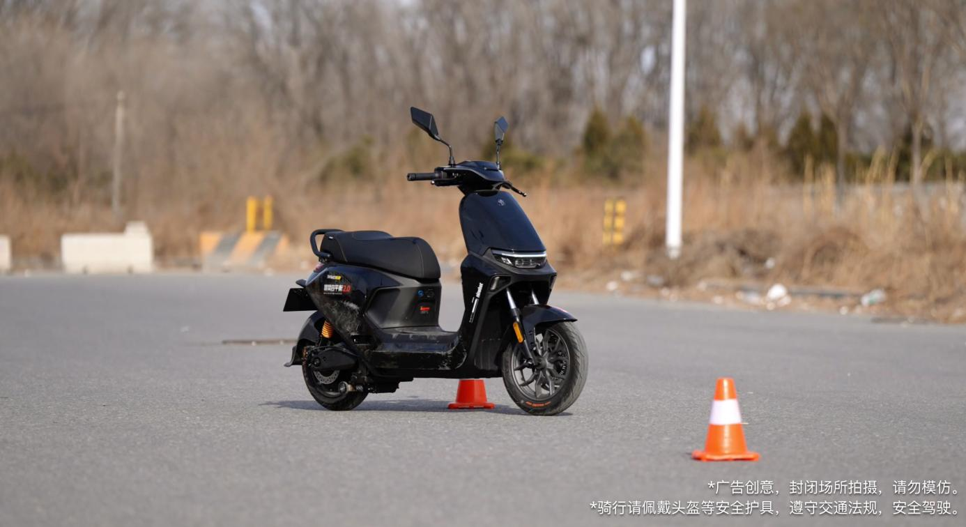 号鼹鼠自平衡2.0与同频双闪技术亮相，引领智能两轮产业底层竞争变革