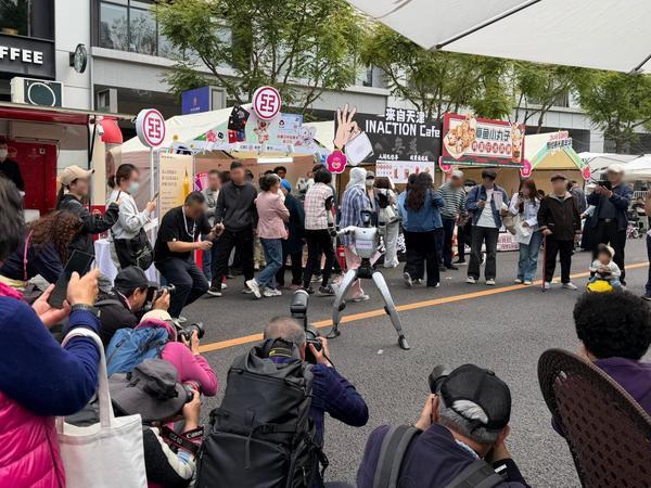 工行北京分行倾情助力“智绘春光”嘉年华 金融惠民点亮科技消费新场景