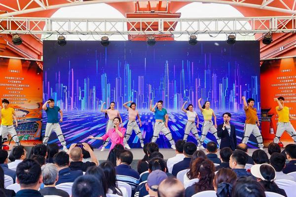 《骑妙人生路》温情首演，大兴区演艺新空间联盟在亦庄镇正式成立