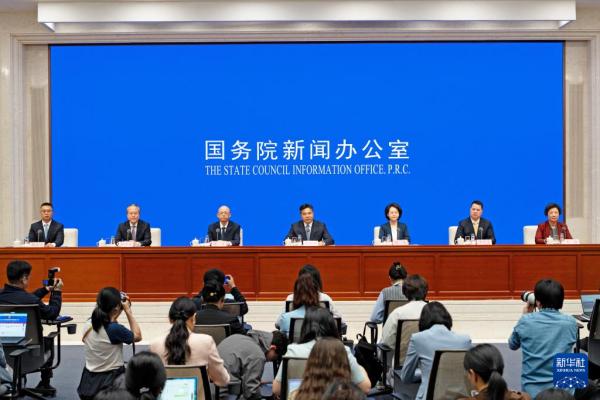 加力优化离境退税措施扩大入境消费——国新办发布会聚焦离境退税2.0版政策