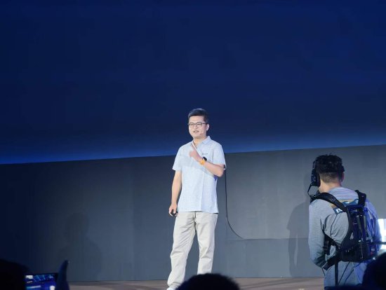 蚂蚁集团CEO韩歆毅：智能体重构决策权，正在从人转移到Agent