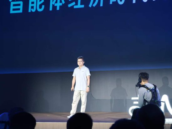 蚂蚁集团CEO韩歆毅：AI支付的本质是Agent为执行载体，Token是价值载体